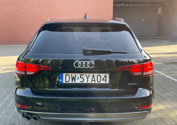 Audi A4 cena 85900 przebieg: 157460, rok produkcji 2017 z Wrocław małe 781